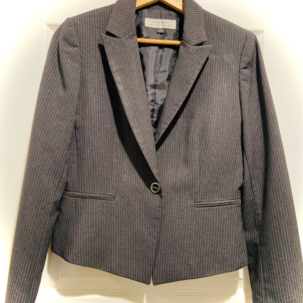 Tahari Women's Charcoal Pinstripe Single-Button Blazer